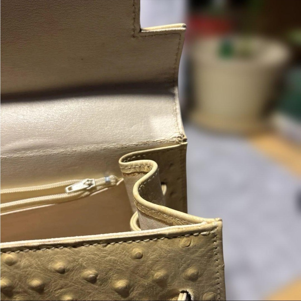 Large Yellow Handbag - Picture 11 of 14